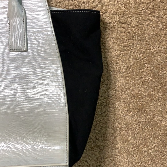 Nine West purse like new! No signs of wear at all - Picture 6 of 12